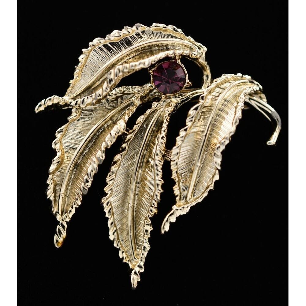 Vintage Floral Leaf Pin Brooch Purple Rhinestone Crystal Gold Tone 1980s Bin7